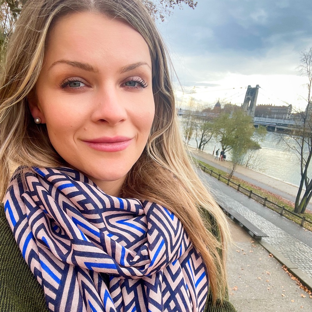 Meet your Posher, Natasha